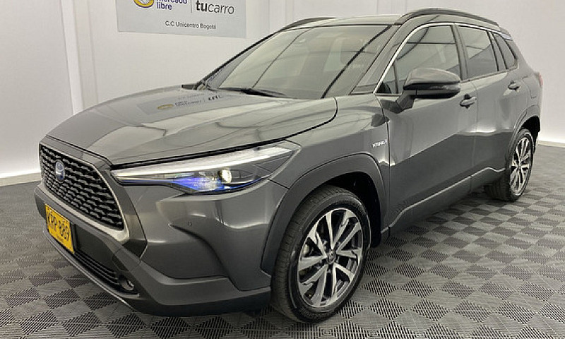 Toyota Corolla Cross...