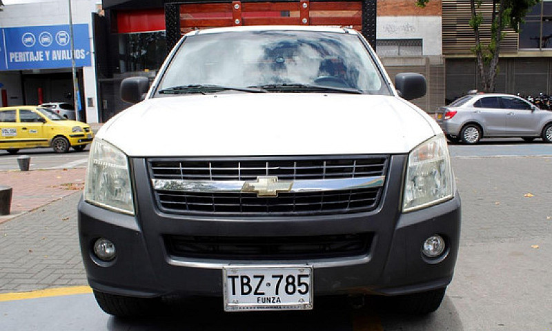Chevrolet D-Max Esta...