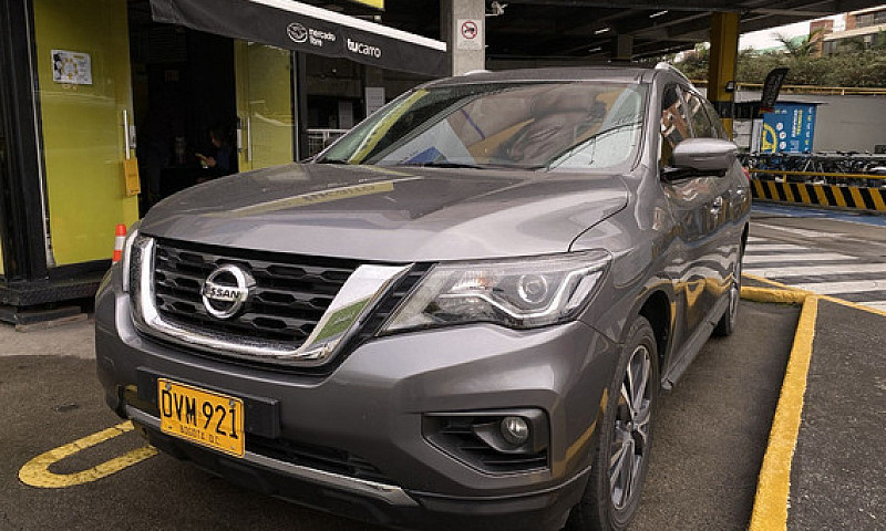 Nissan Pathfinder 3....