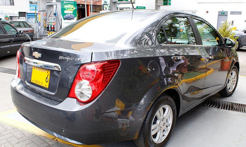 Chevrolet Sonic 1.6 ...