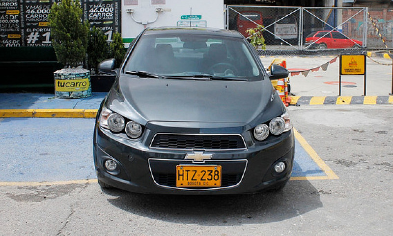 Chevrolet Sonic 1.6 ...