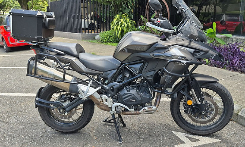 Benelli Trk 502X 202...