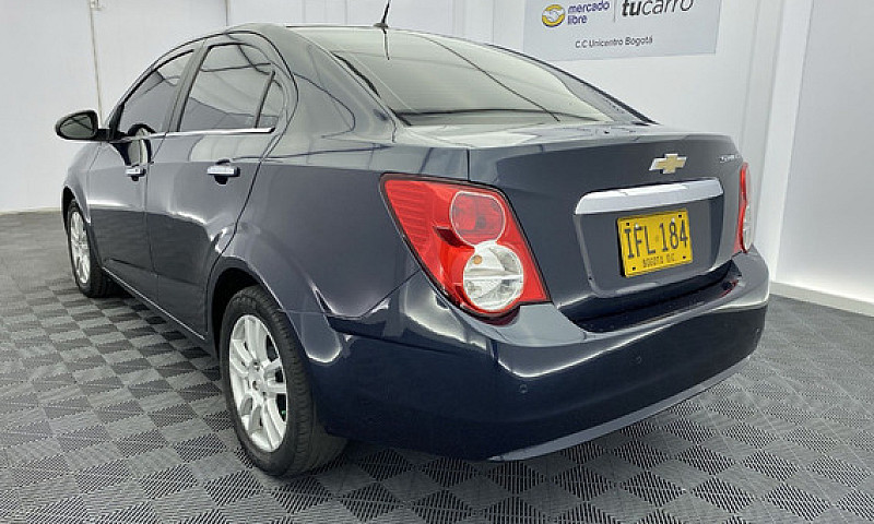 Chevrolet Sonic 1.6 ...