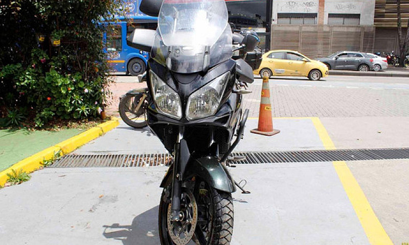 Suzuki Vstrom Dl 650...