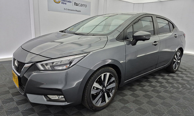 Nissan Versa 1.6 Exc...