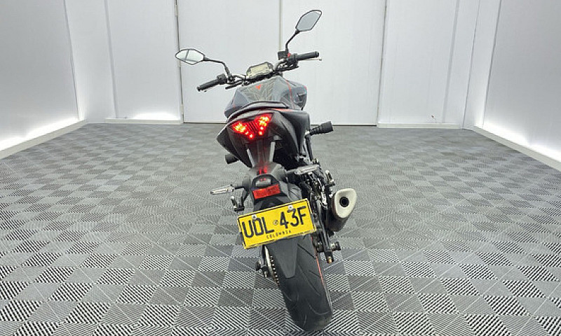 Yamaha Mt03 ...