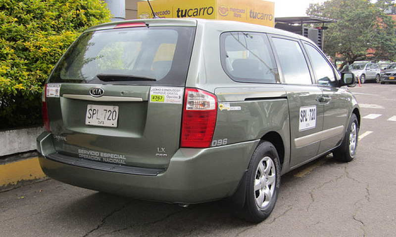 Kia Carnival 2.9 Lx ...