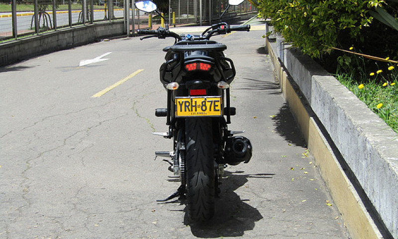 Yamaha Fz25 250Cc Mt...