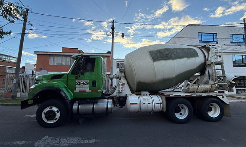 International 7600 W...