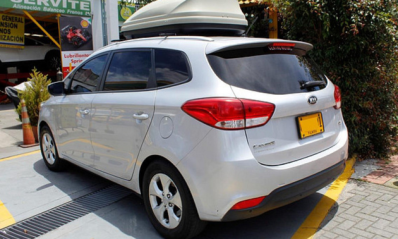 Kia Carens 2.0 Suv E...
