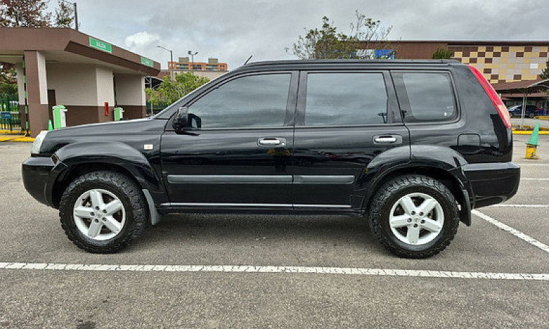 Nissan X-Trail 2.5 X...