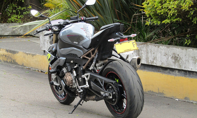 Bmw S 1000 R Mt...