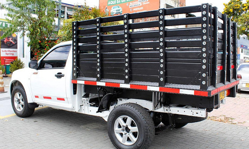 Chevrolet D-Max Esta...