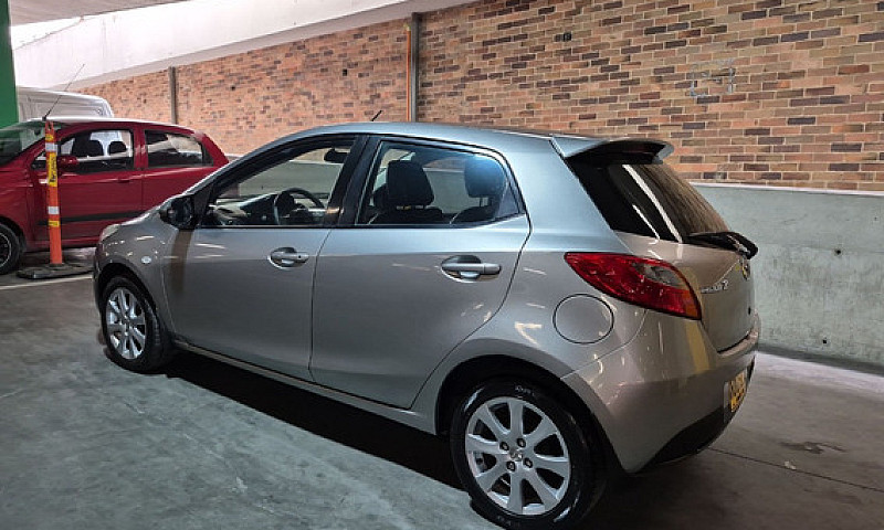 Mazda 2 15Ha1C At...