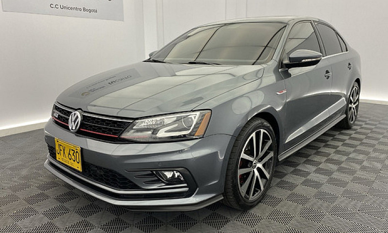 Volkswagen Jetta Gli...