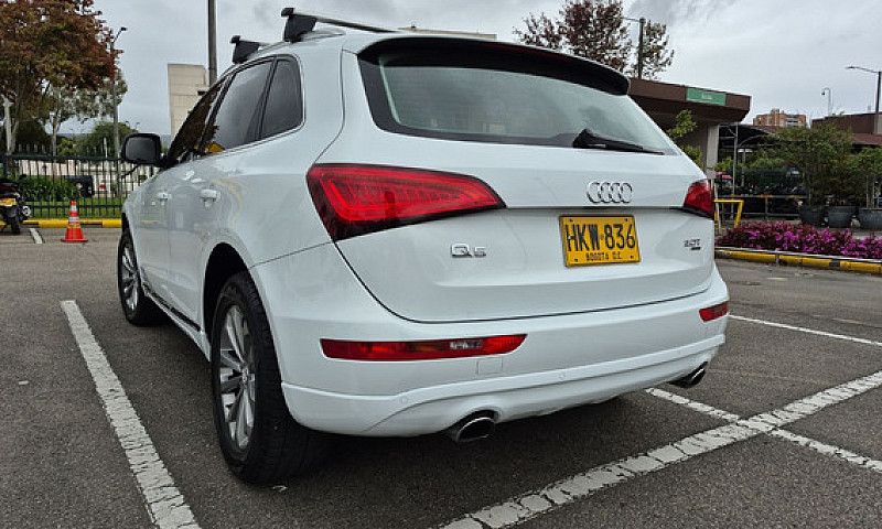 Audi Q5 2.0 Tfsi S-T...