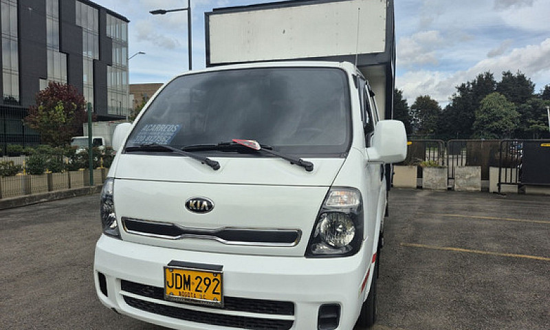 Kia K2500 2.5...