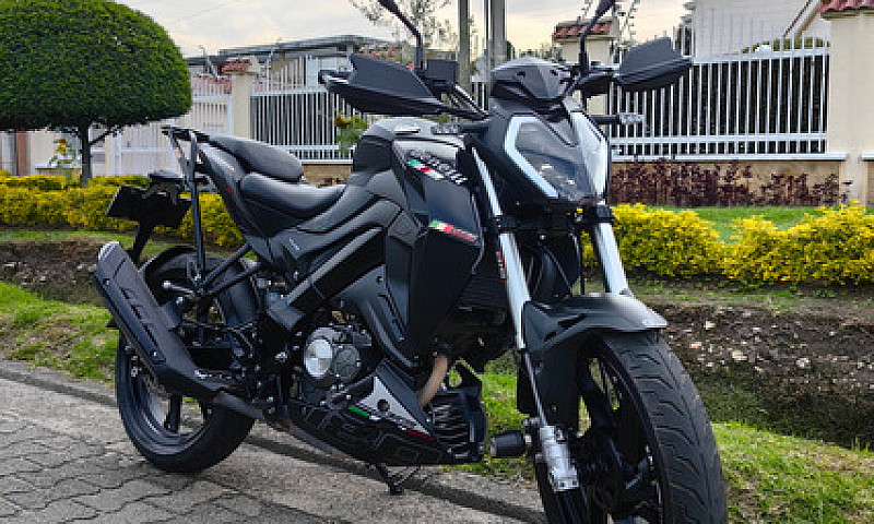 Benelli 180S 2023 Co...