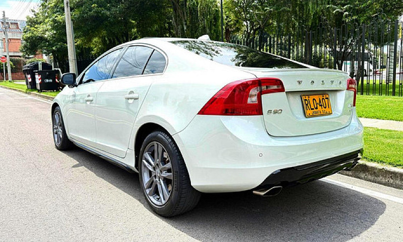 Volvo S60 3.0 T6 Awd...