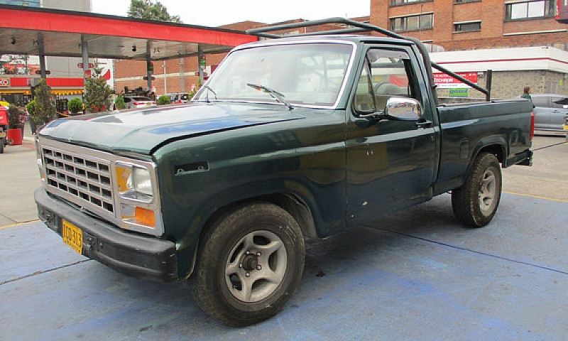 Ford F-150 5.0 Xlt...