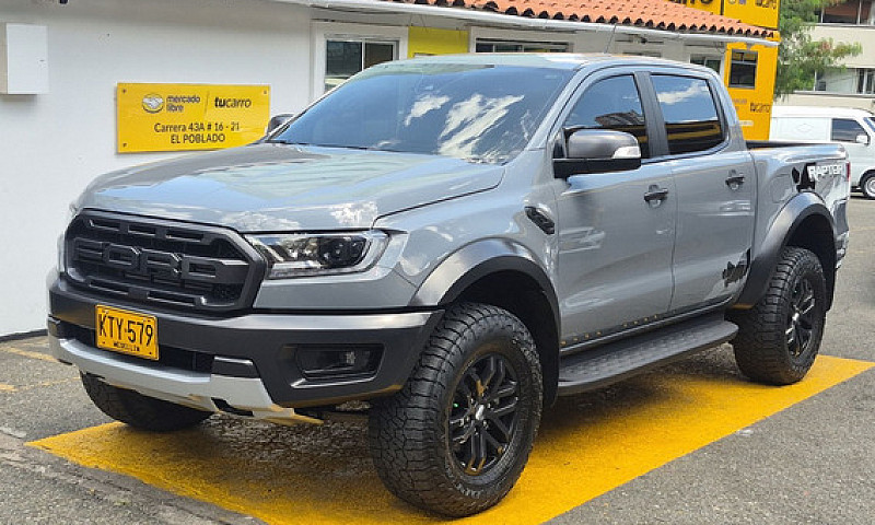 Ford Ranger Raptor 2...