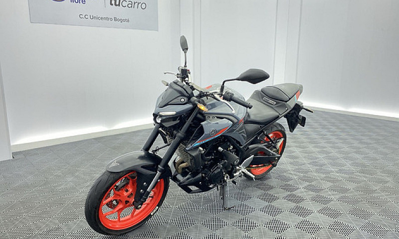 Yamaha Mt03 ...