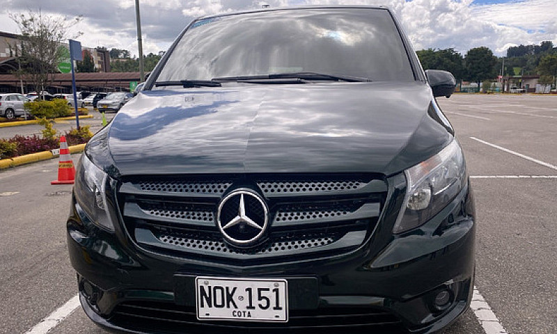 Mercedes Benz Vito 2...