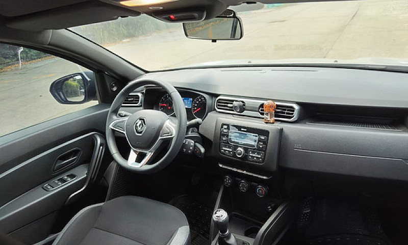 Renault Duster Zen 1...