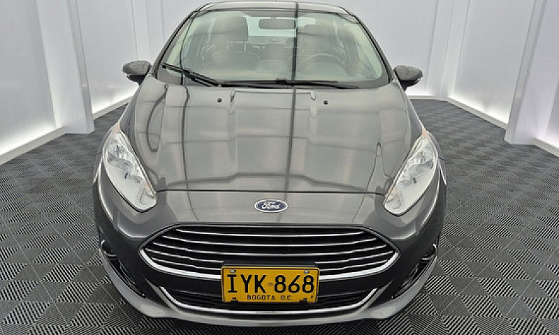 Ford Fiesta 1.6 Tita...