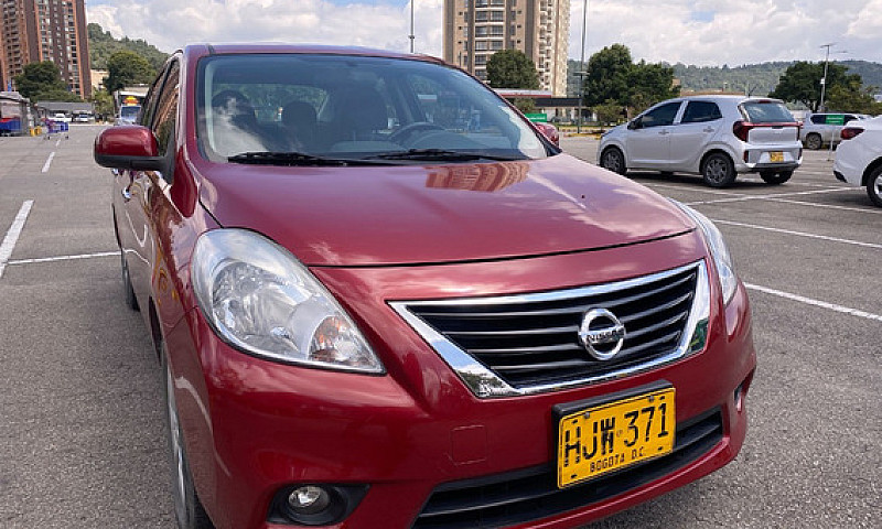 Nissan Versa 1.6 Anv...