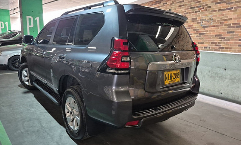 Toyota Prado 2.8 Txl...