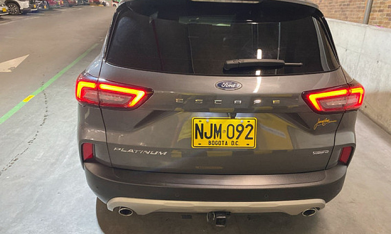 Ford Escape 2.5 Plat...