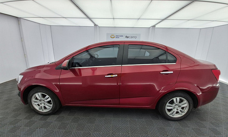 Chevrolet Sonic 1.6 ...
