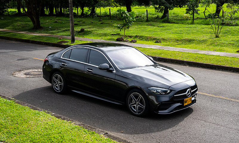 Mercedes-Benz Clase ...