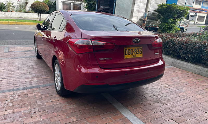 Kia Cerato Pro 1.6 M...