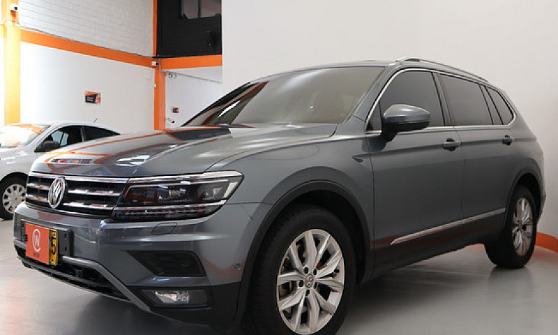 Volkswagen Tiguan Al...