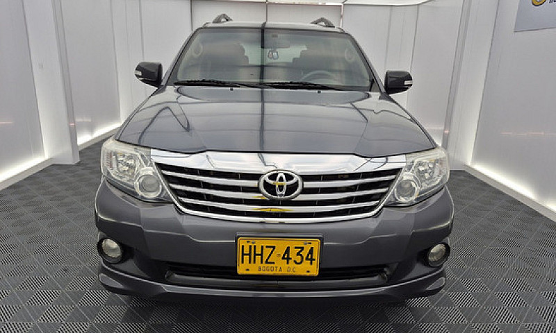 Toyota Fortuner 2.7L...