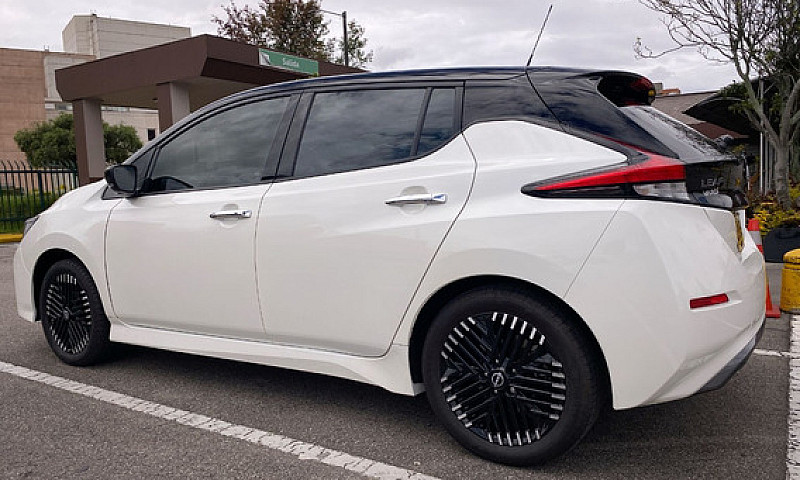 Nissan Leaf Tekna At...