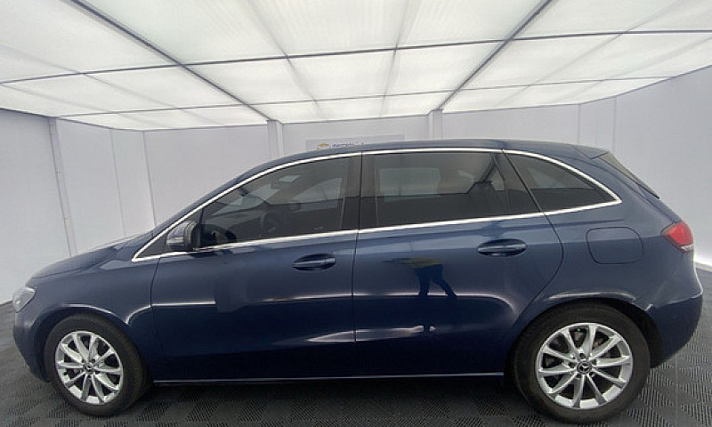 Mercedes Benz B 200 ...