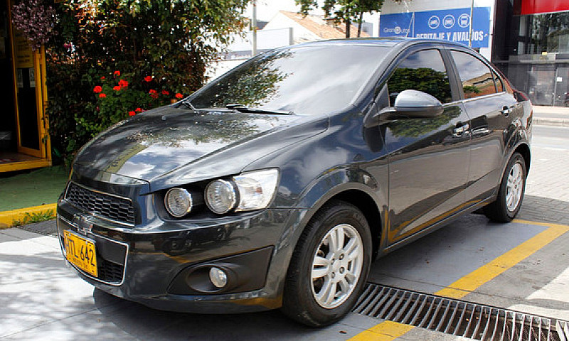 Chevrolet Sonic 1.6 ...