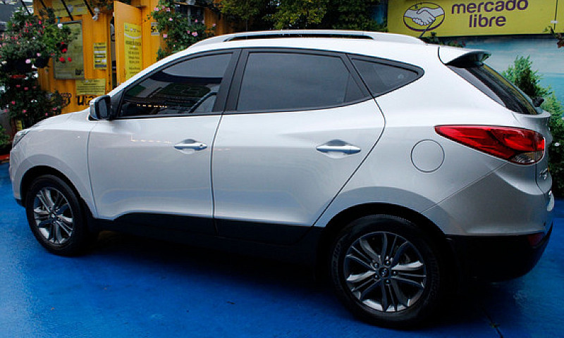 Hyundai Tucson Ix-35...