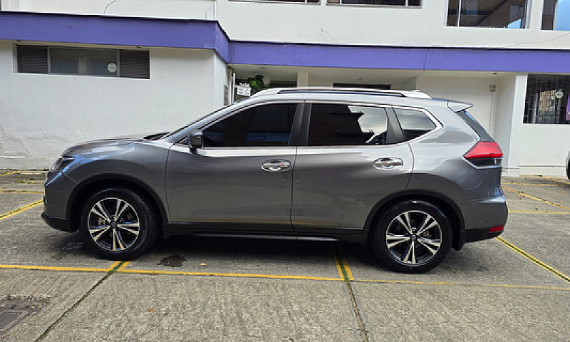 Nissan X-Trail 2.5 A...