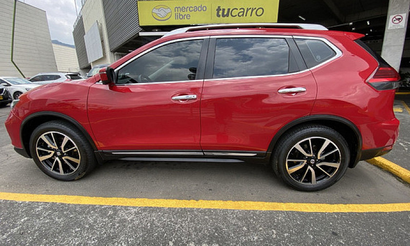 Nissan X-Trail 2.5 E...