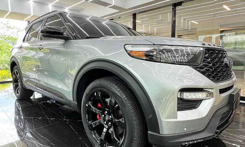 Ford Explorer St ...