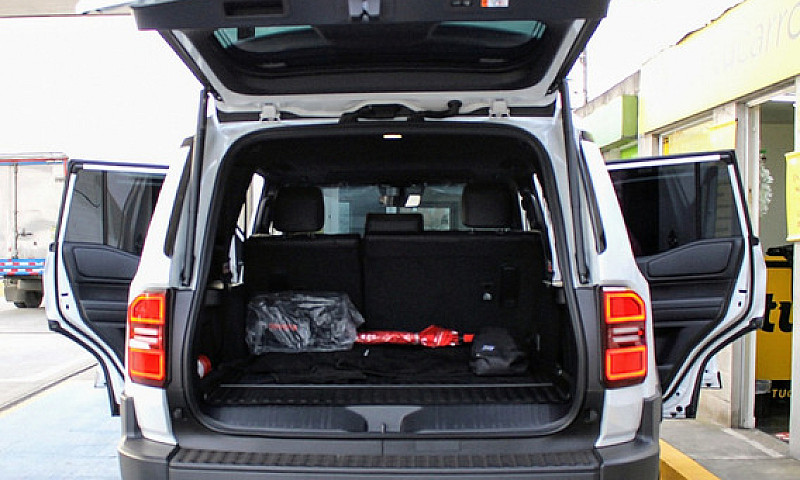 Toyota Land Cruiser ...