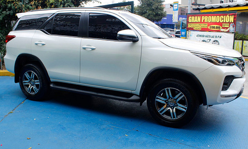 Toyota Fortuner 2.4 ...
