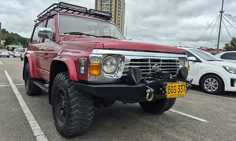 Nissan Patrol 4.2 Y6...