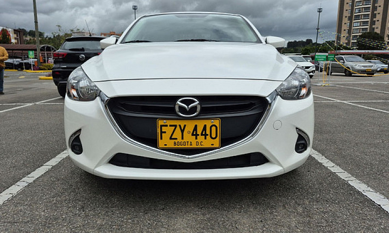 Mazda 2 1.5 Touring...