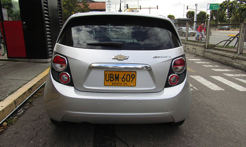 Chevrolet Sonic 1.6 ...