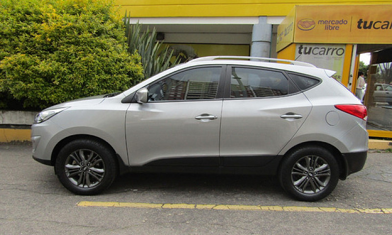 Hyundai Tucson Ix-35...